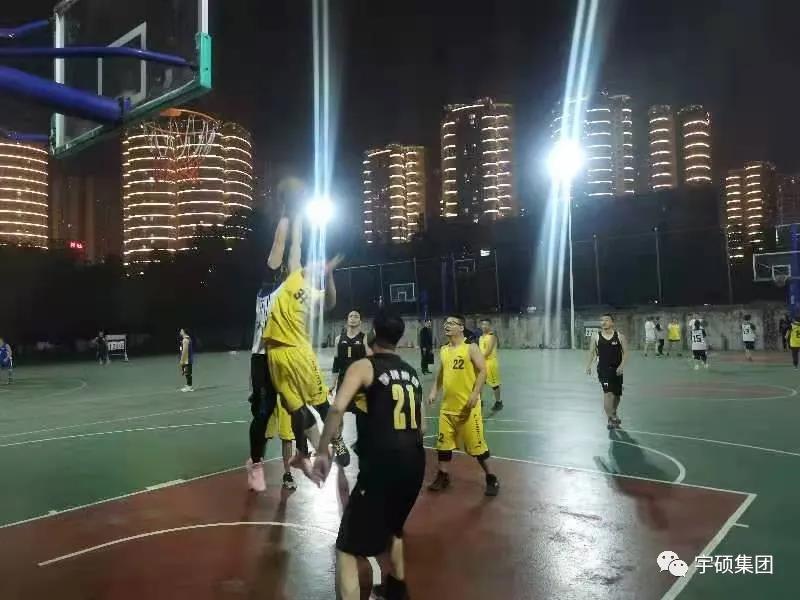 燃青春—宇硕九游app官方端入口与吉星酒业篮球友谊赛火热开赛